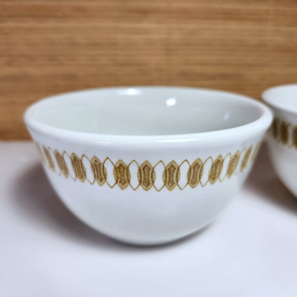 Royal Doulton Bowls Mayfair Pattern Set of 2 Hotel ware England MCM Steelite - Picture 2 of 8